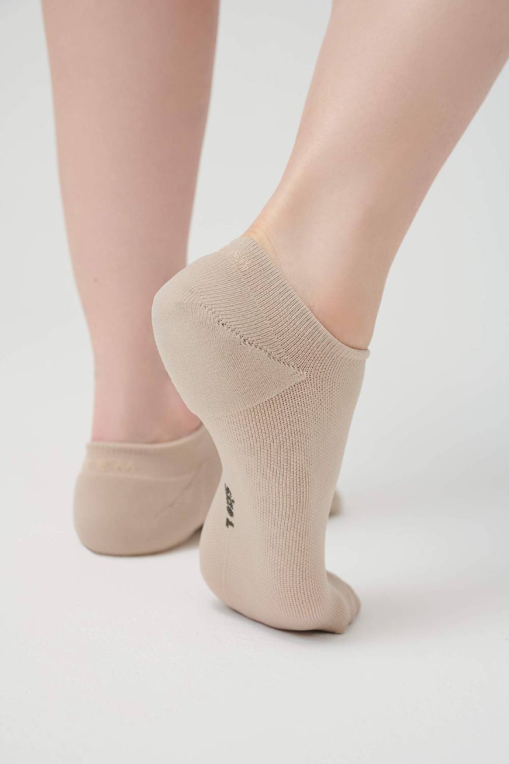Item M6 Socks Sneaker No Show Top Angebot
