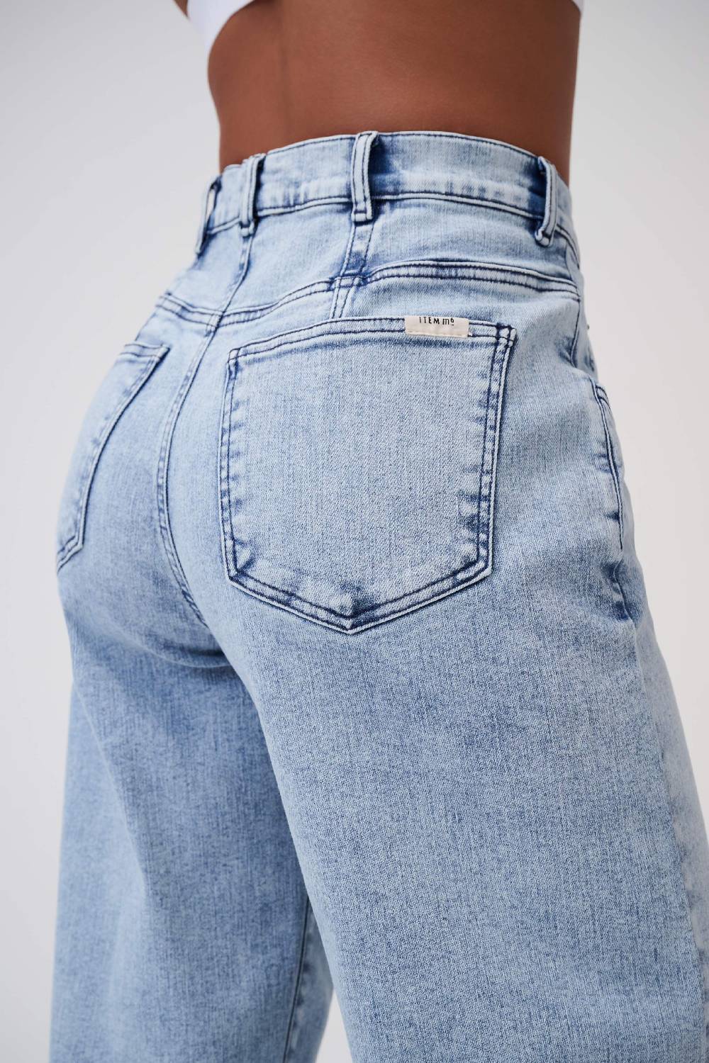 Item M6 Relaxed Denim High Rise Pants Saisonale Angebote