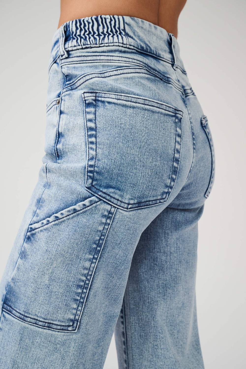 Item M6 Wide Legged High Rise Denim Tägliche Deals