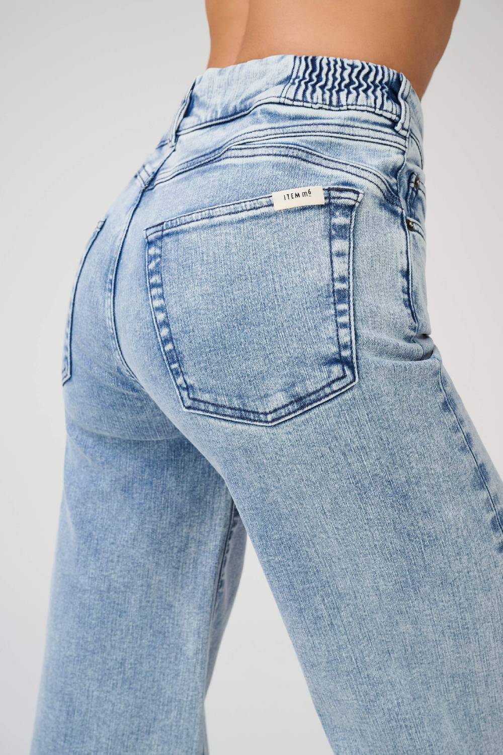 Item M6 Wide Legged High Rise Denim Tägliche Deals