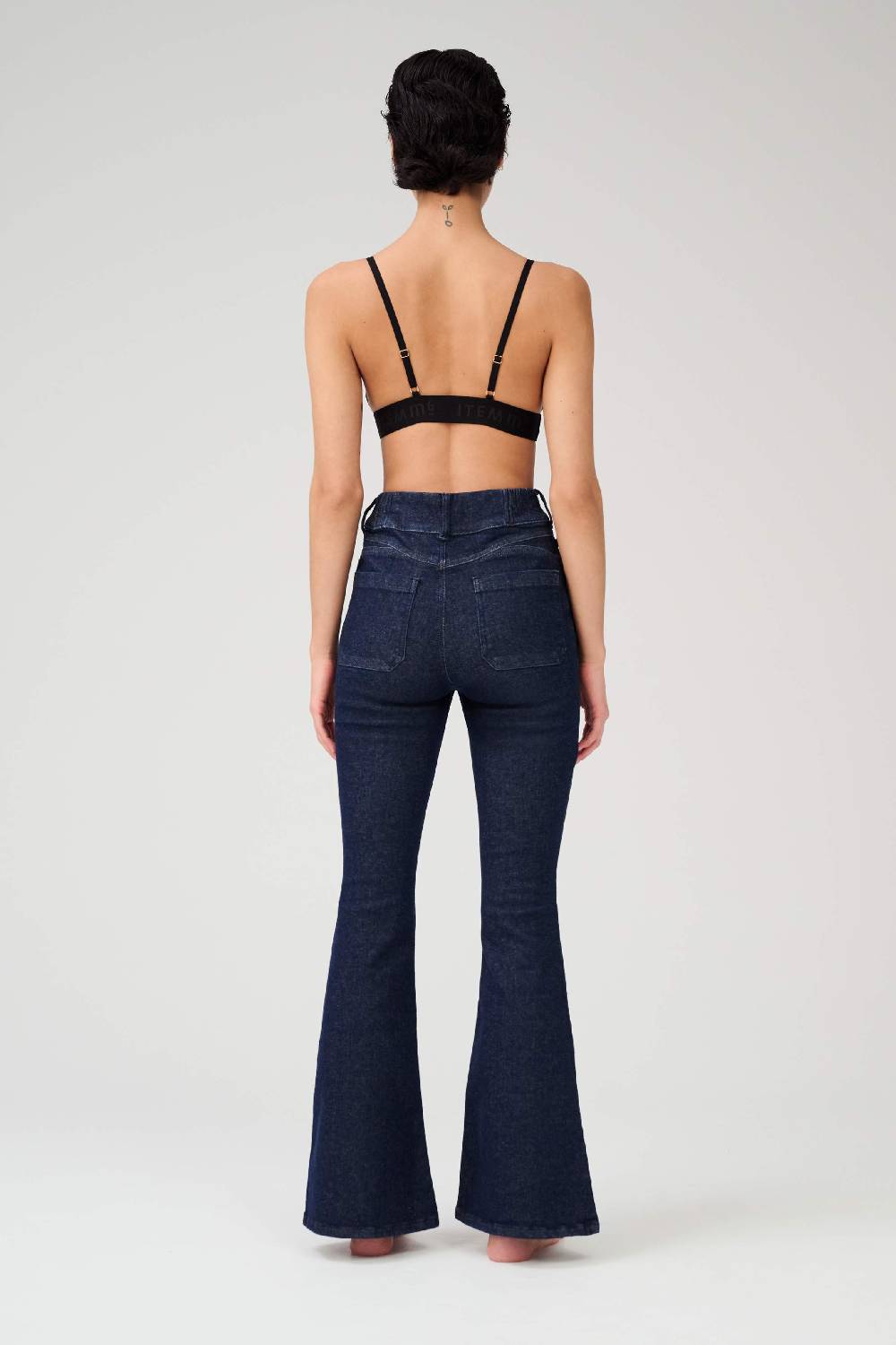 Item M6 Flared High Rise Denim Sonderangebote