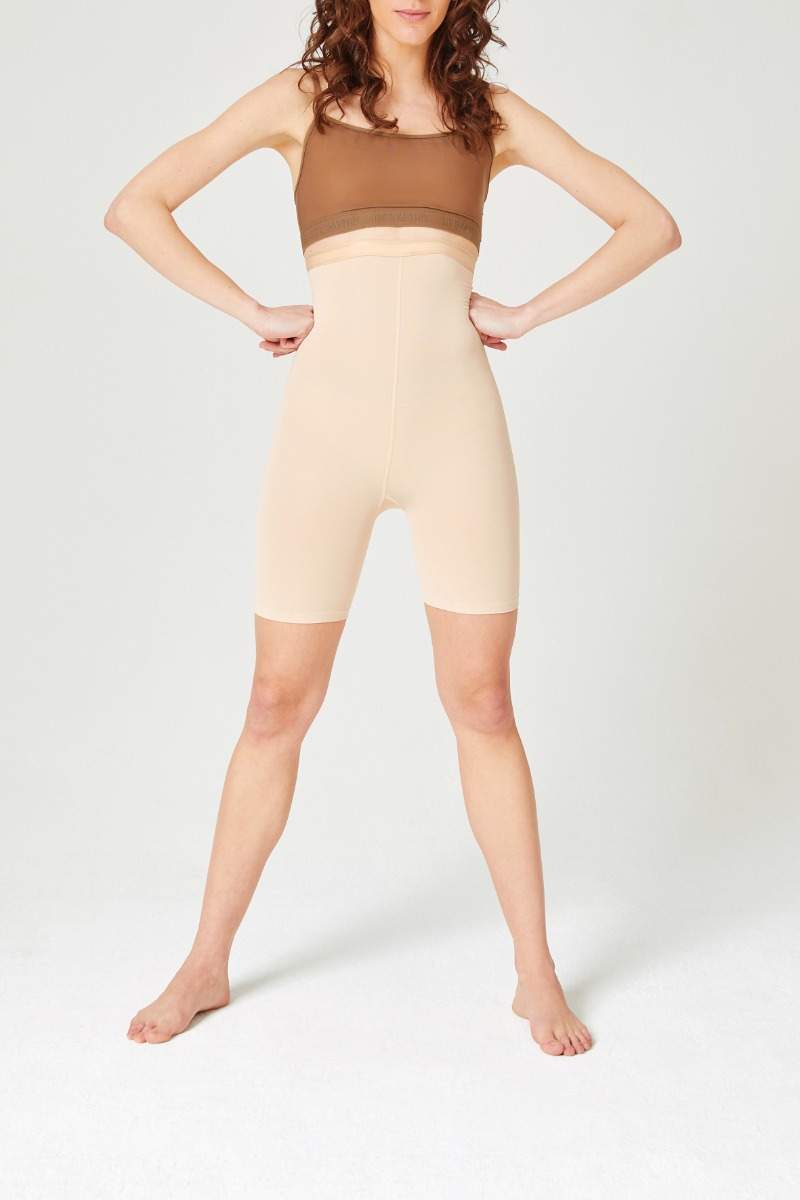 Item M6 Beauty High Rise Shorts Bis zu 65% Rabatt
