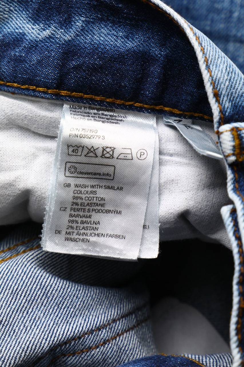 Carou H&M distressed Denim-Shorts Großer Ausverkauf