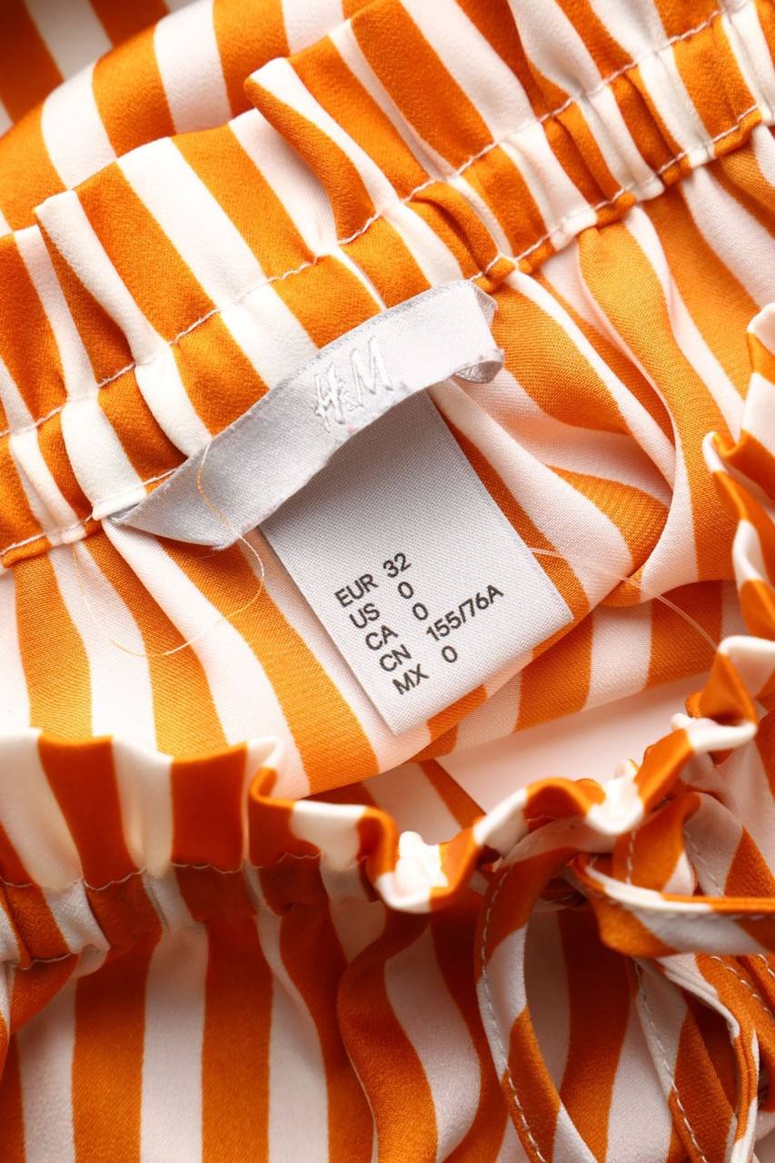 Carou H&M Carmen-Bluse aus Satin Black Friday Preise