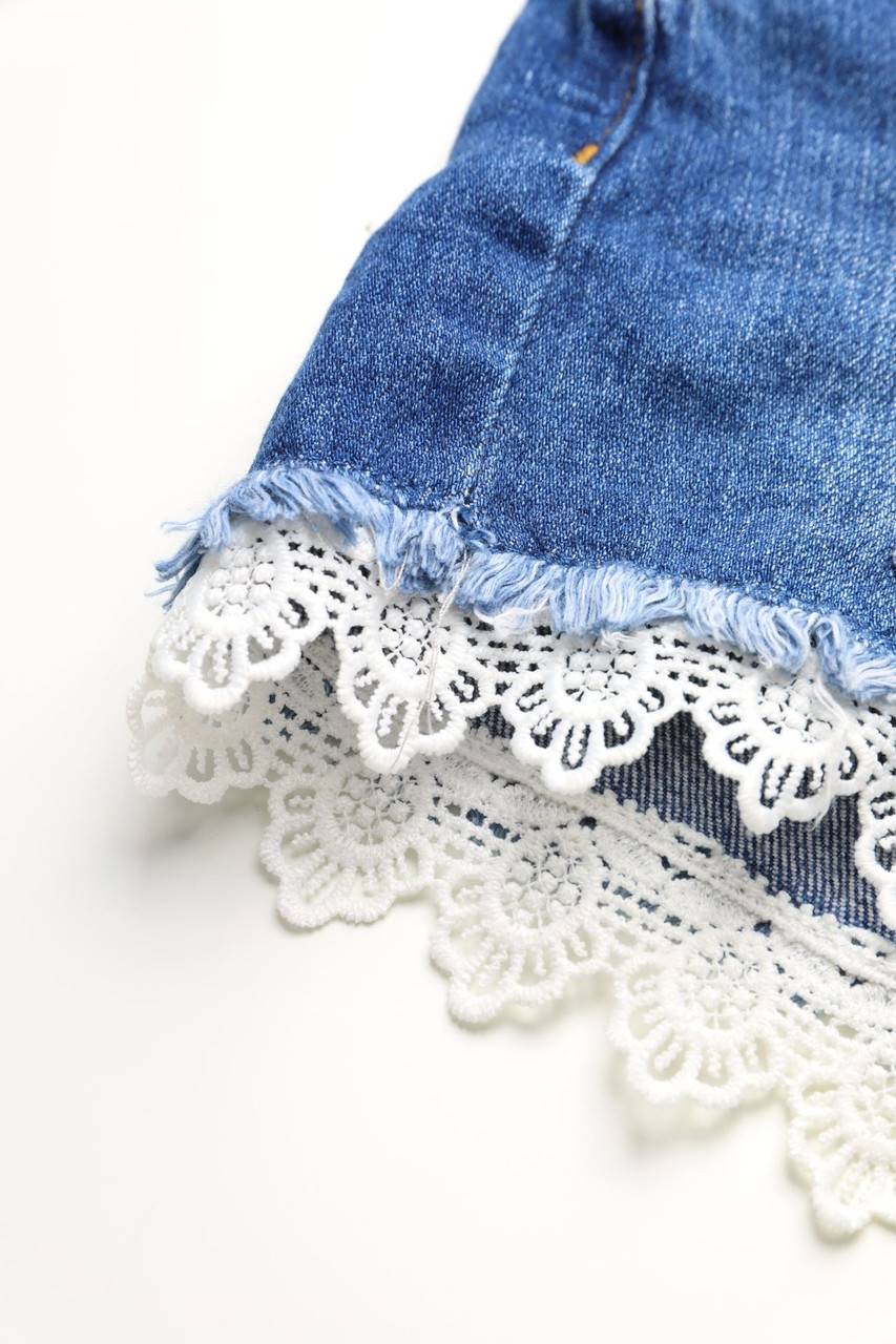 Carou AMISU Used Look Jeans-Shorts mit Spitze Begrenzte Freigabe