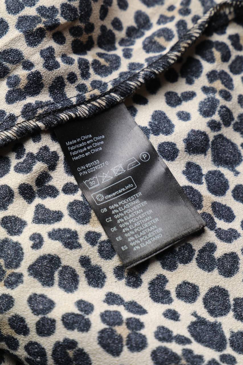 Carou H&M DIVIDED Kleid mit Leo-Print Cyber Monday