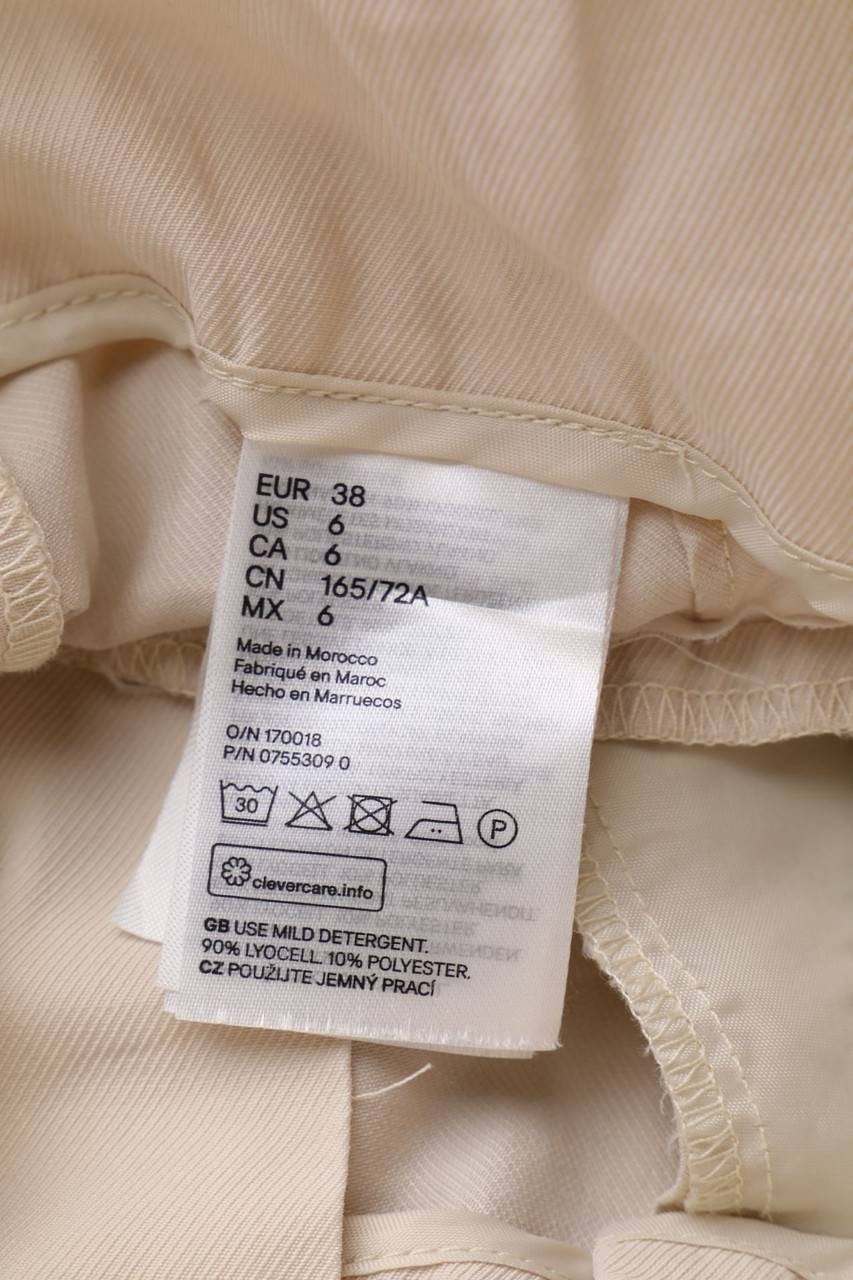 Carou H&M Shorts mit Gürtel Online Outlet