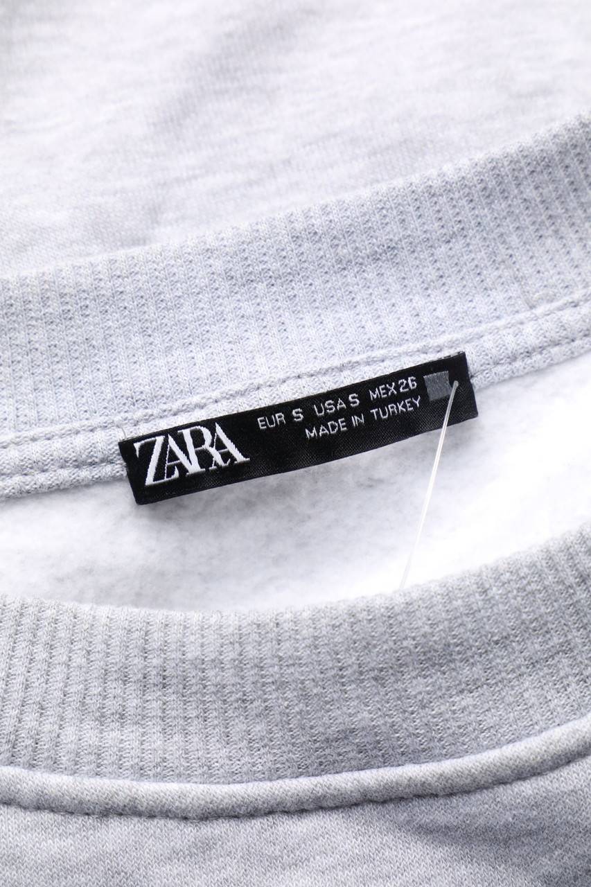 Carou ZARA Sweatshirt mit Statement-Print Riesige Ersparnisse