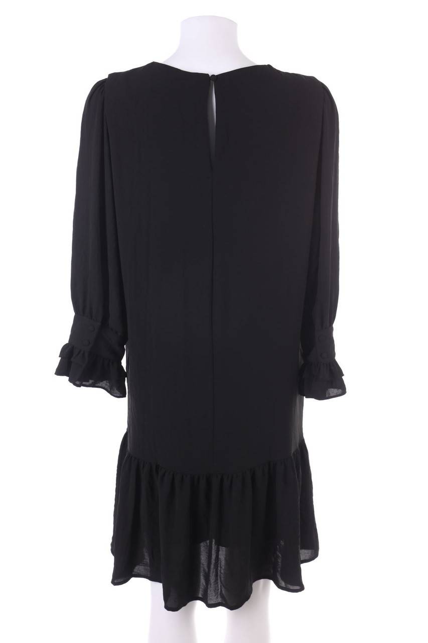Carou VERO MODA Kleid mit Keyhole Letzter Tag