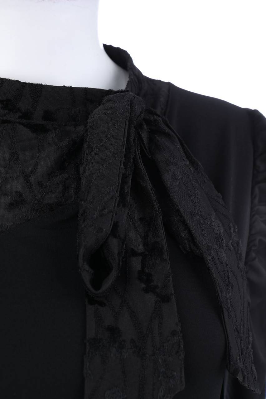 Carou orsay Longsleeve-Shirt mit floralem Muster mit Schleife Bis zu 60% Rabatt