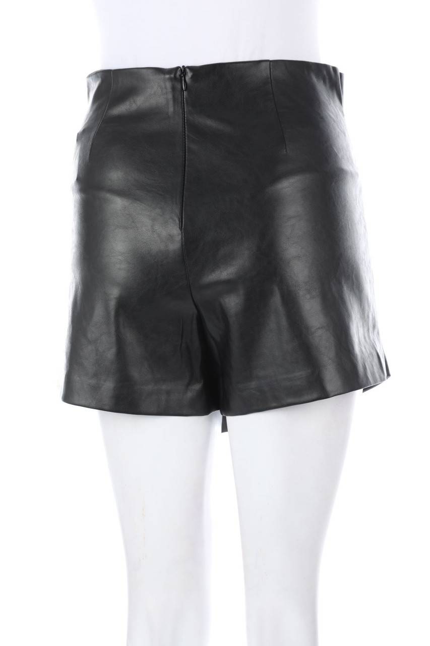 Carou ZARA Faux Leather-Shorts Nur für heute