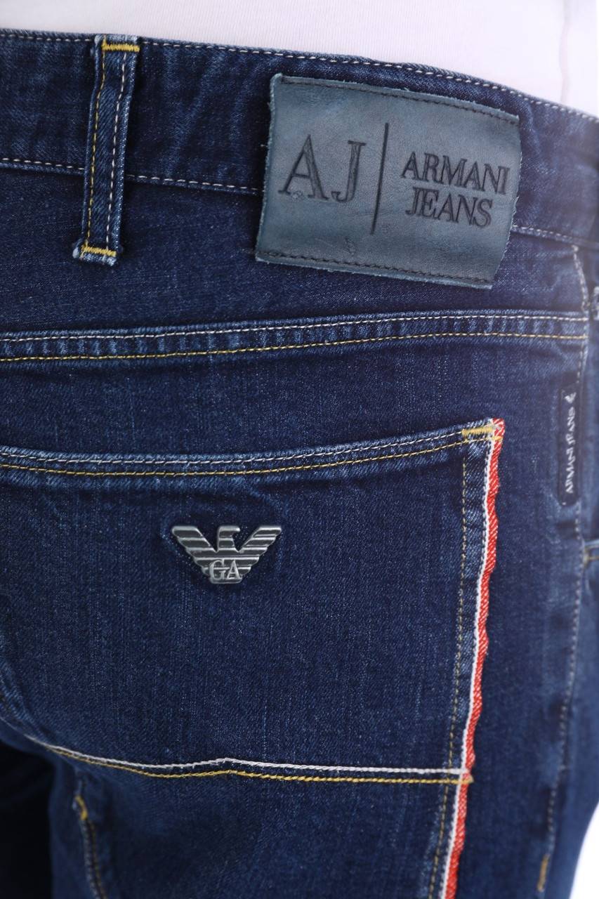Carou ARMANI JEANS Jeans-Shorts Kostenloser Versand international