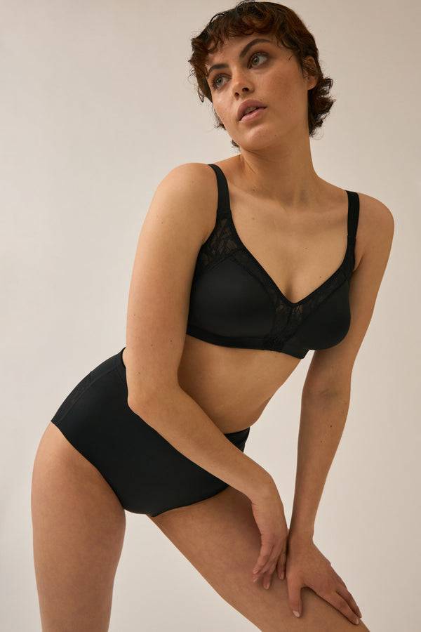 Naturana Minimizer und Side Smoother BH mit Spitze - Schwarz Top Angebot