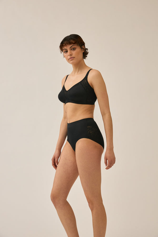 Naturana Minimizer und Side Smoother BH mit Spitze - Schwarz Top Angebot