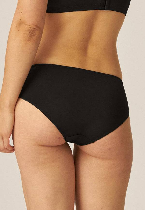 Naturana Softer Slip mit Glanzband - Schwarz im Angebot