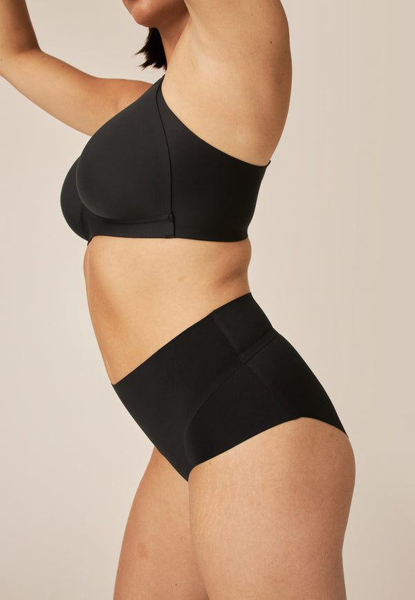 Naturana High Waist Slip mit leichtem Shape-Effekt - Schwarz Letzter Tag